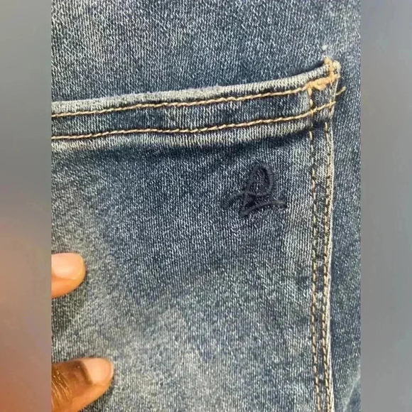 DL1961 Lara Instasculpt Crop Flare Jeans in Davidson Blue Size 27 - Picture 6 of 9